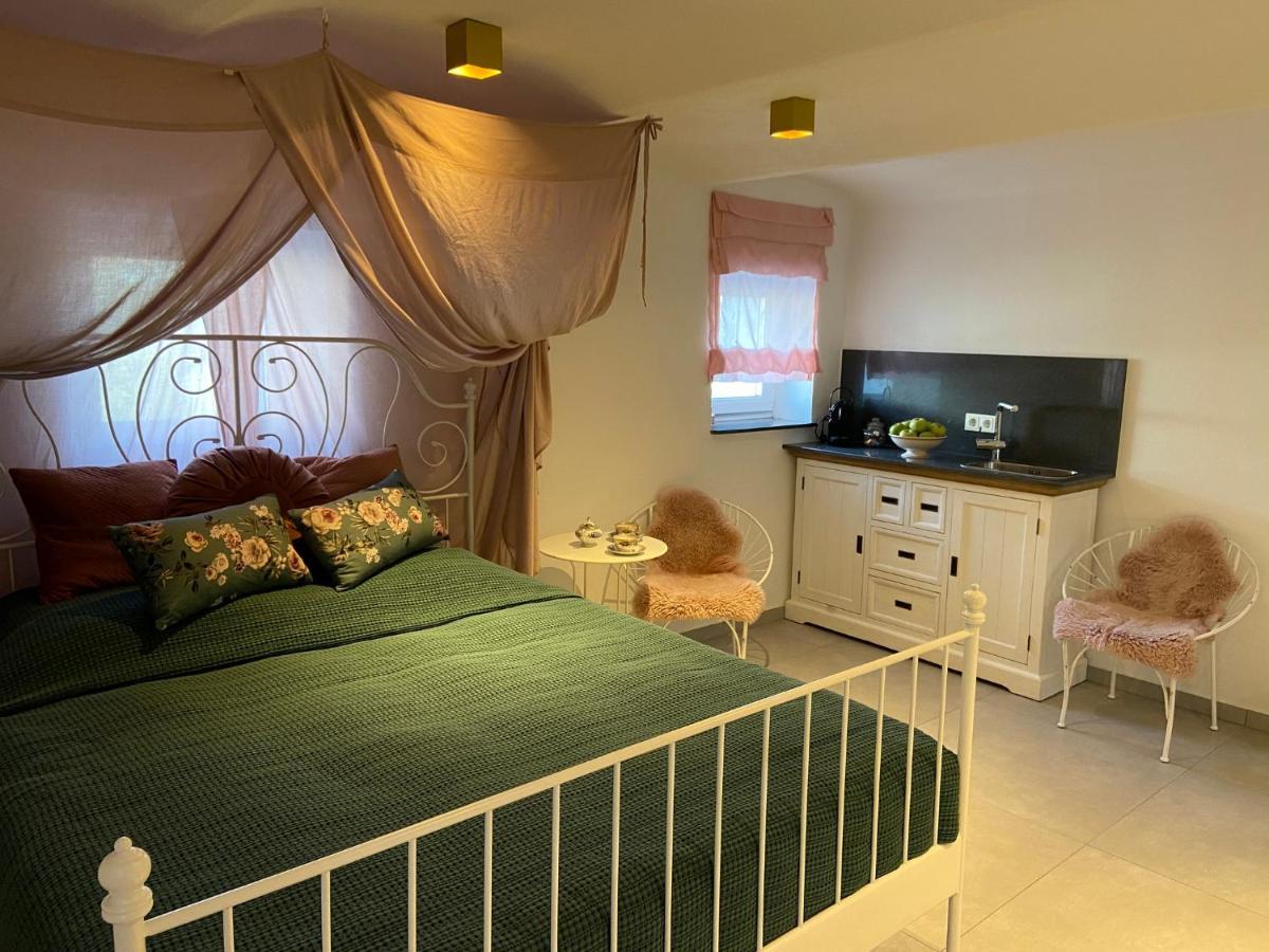 Luxus Ferienwohnung Mit Whirlpool Runkel Екстериор снимка